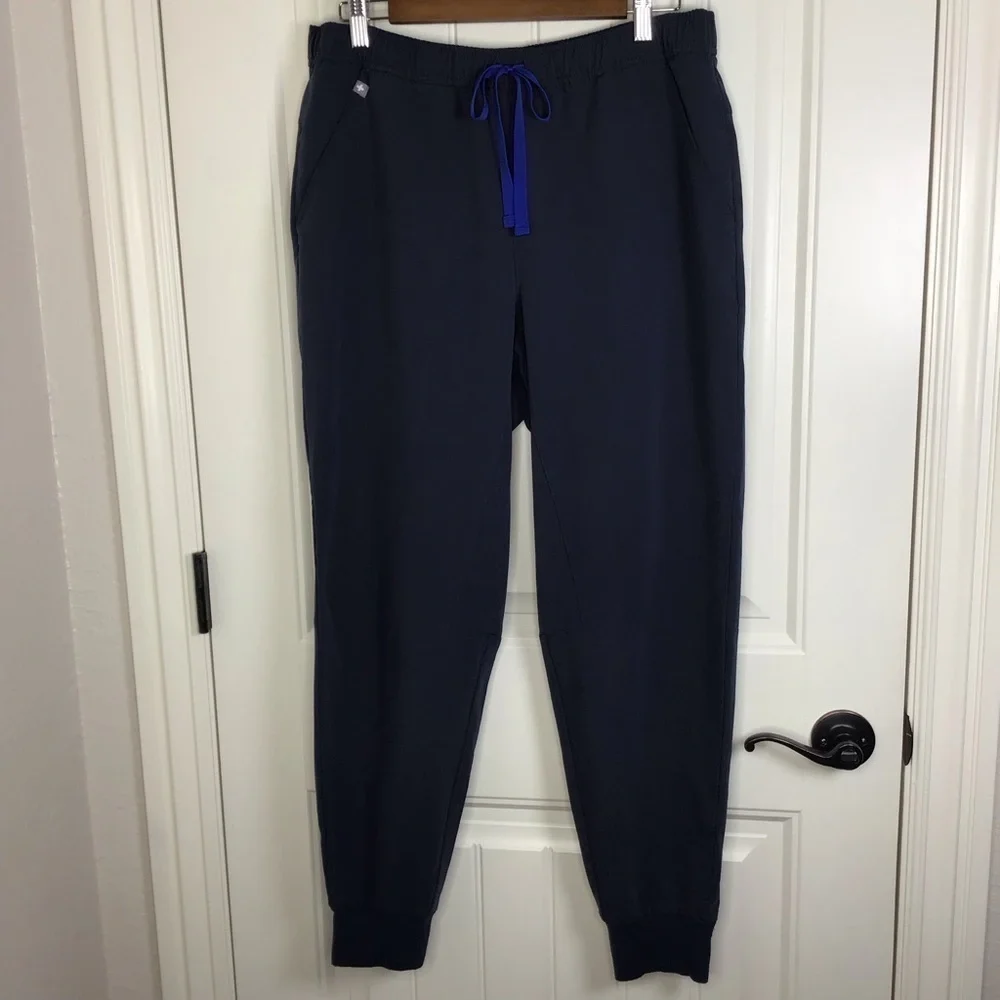 Figs Tansen Jogger Scrub Pants in Night Sky Size Large Short.